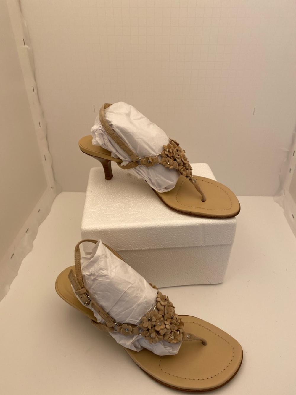 Coach Tan Floral Appliqué Slingback Heeled Thong Sandals